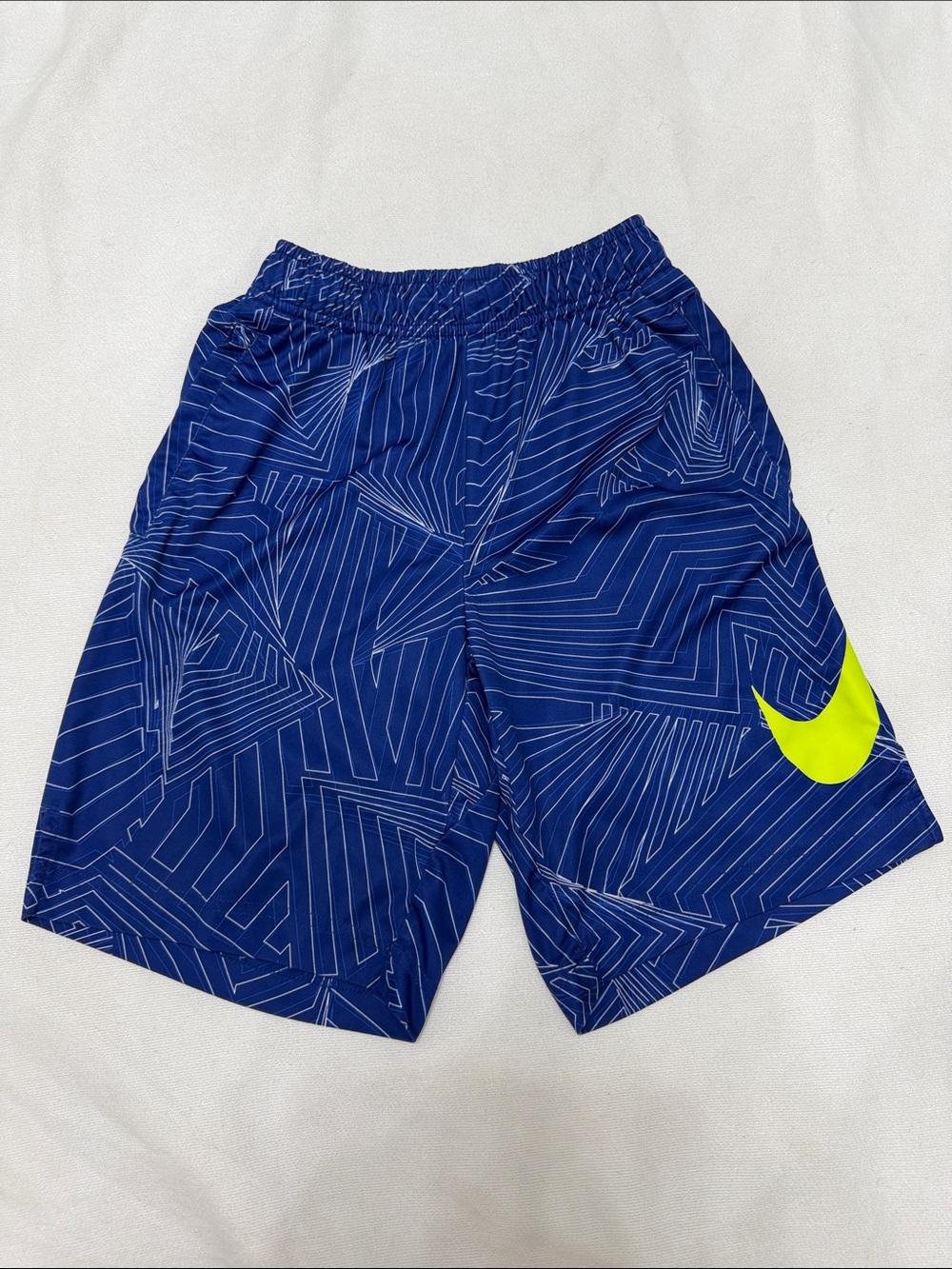 Nike dri fit shorts size M